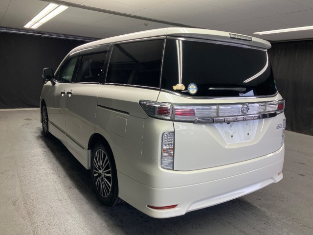 NISSAN ELGRAND 2014