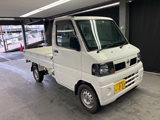 NISSAN CLIPPER TRUCK 2009