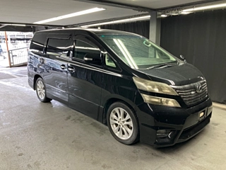 TOYOTA VELLFIRE 2010