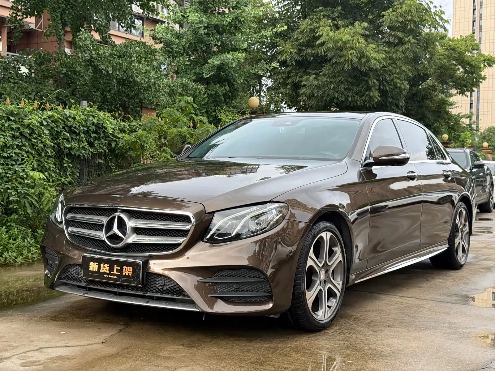 MERCEDES BENZ E-CLASS 2016