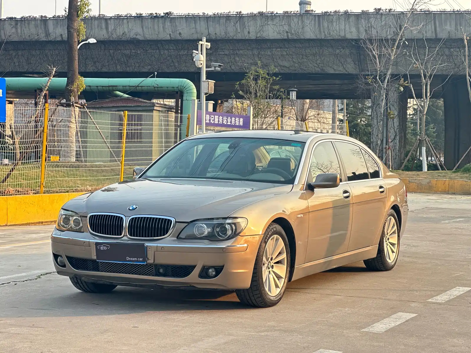 BMW 7-SERIES 2005