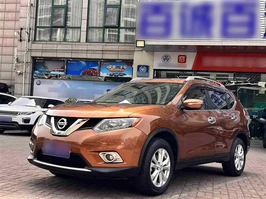 NISSAN X-TRAIL 2014