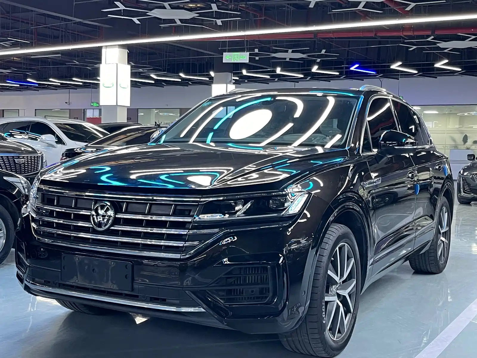 VOLKSWAGEN TOUAREG 2019