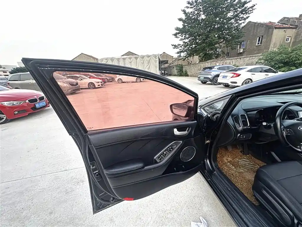 KIA K3 2013