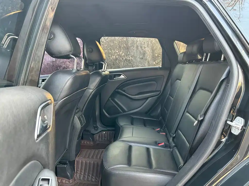 MERCEDES BENZ B-CLASS 2012