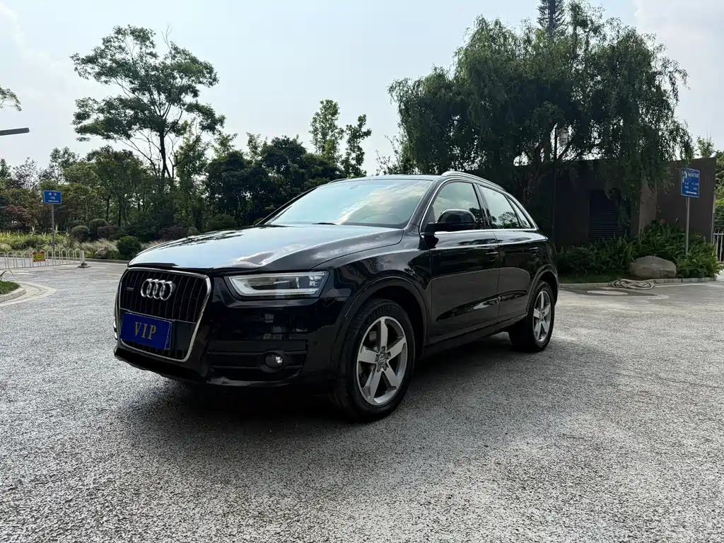 AUDI Q3 2013