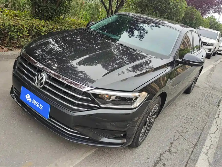 VOLKSWAGEN SAGITAR 2022