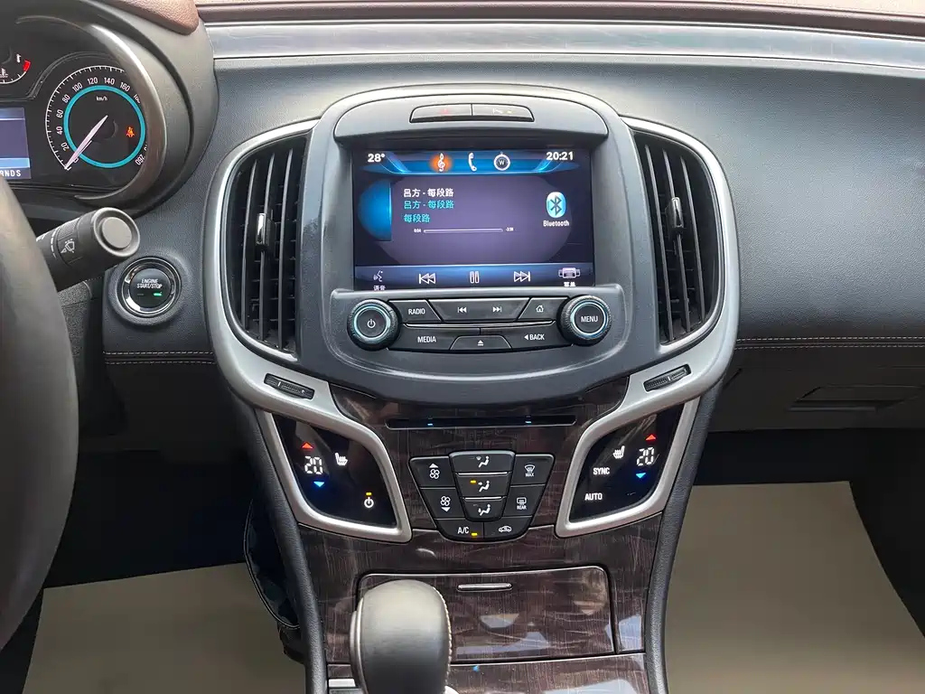 BUICK LACROSSE 2015