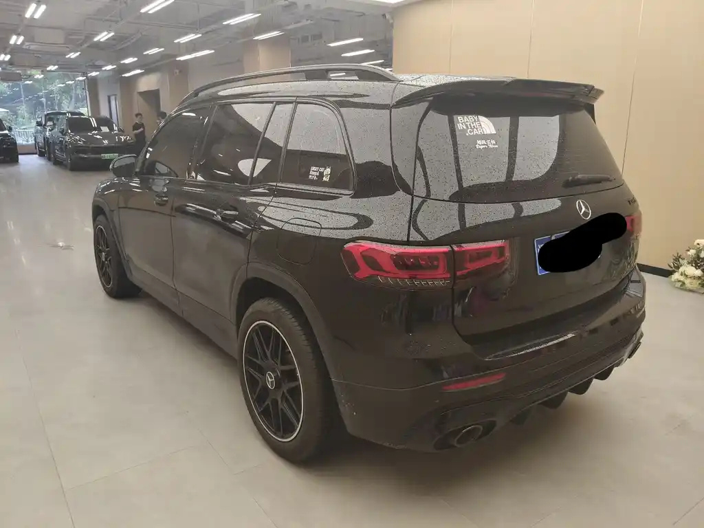 MERCEDES BENZ GLB 2023