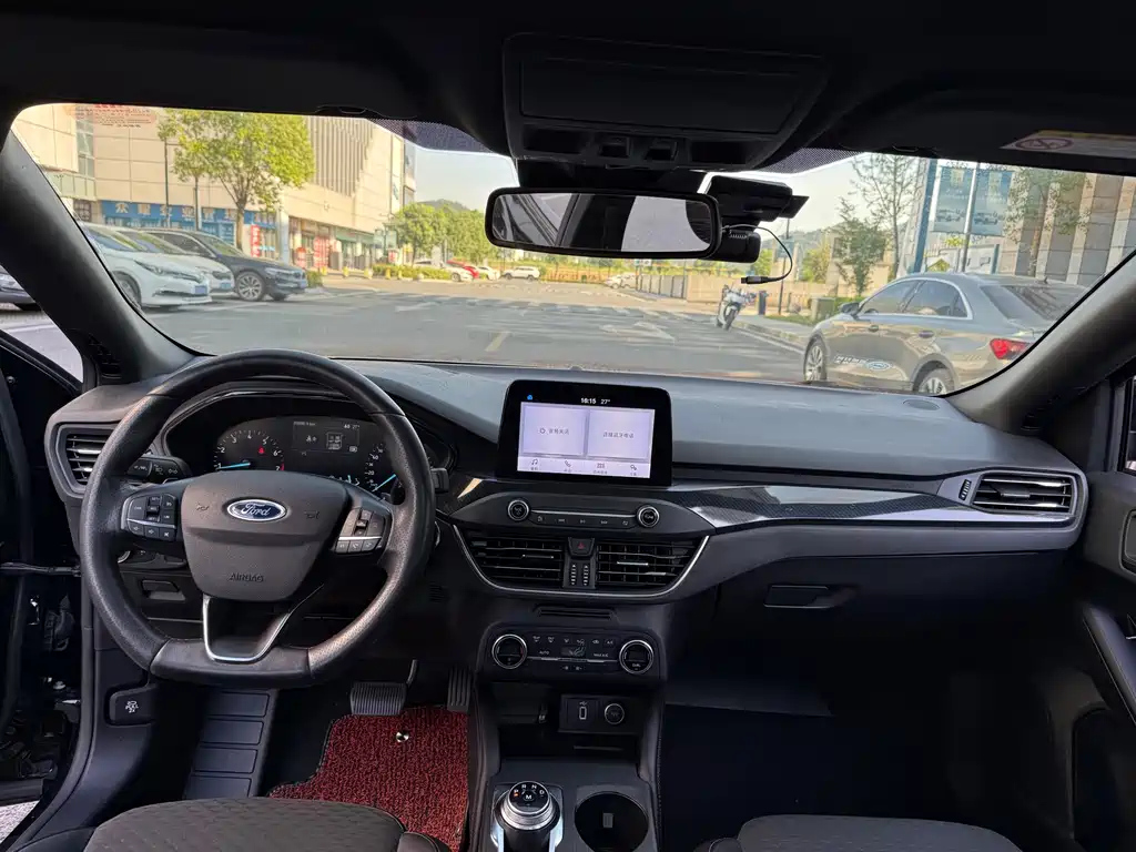 FORD FOCUS 2020