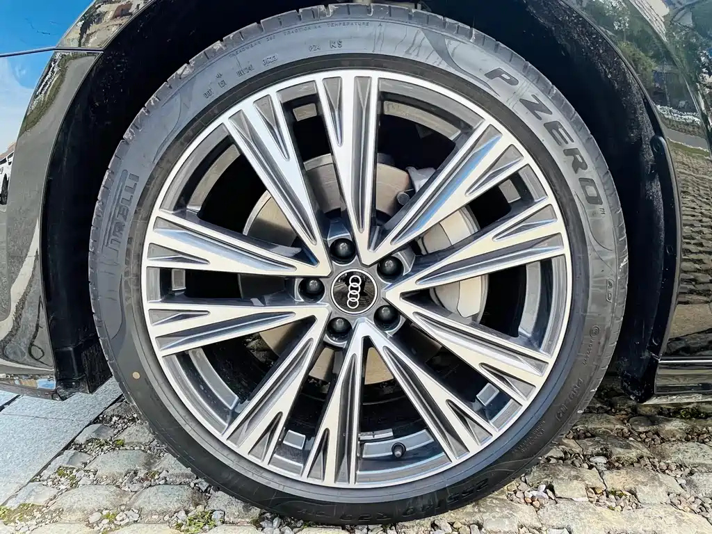 AUDI A6L 2024