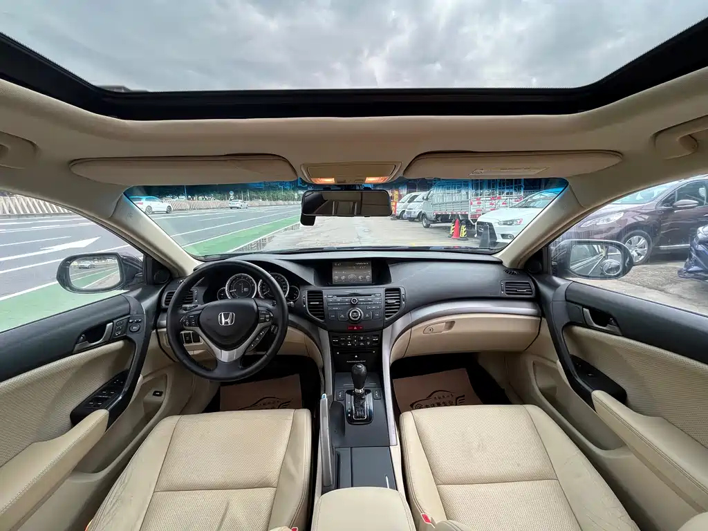 HONDA SI PLATINUM 2012