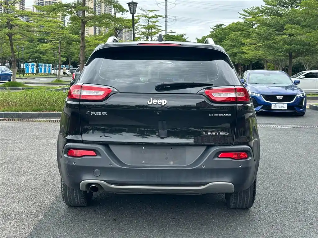 JEEP CHEROKEE 2017
