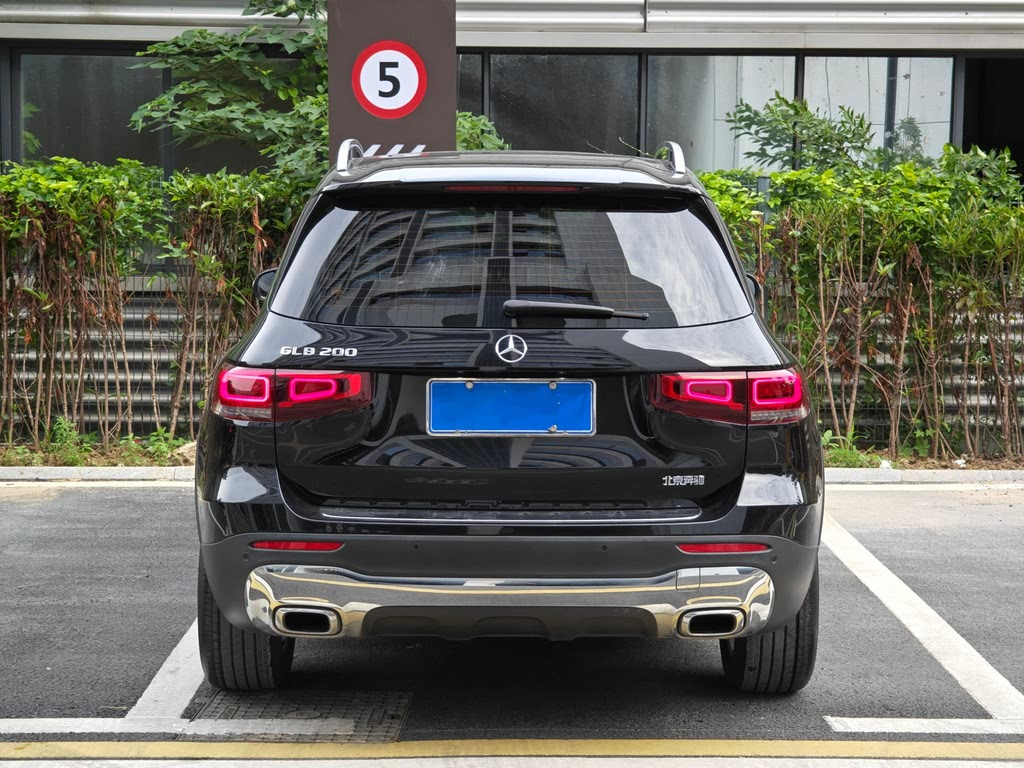 MERCEDES BENZ GLB 2021