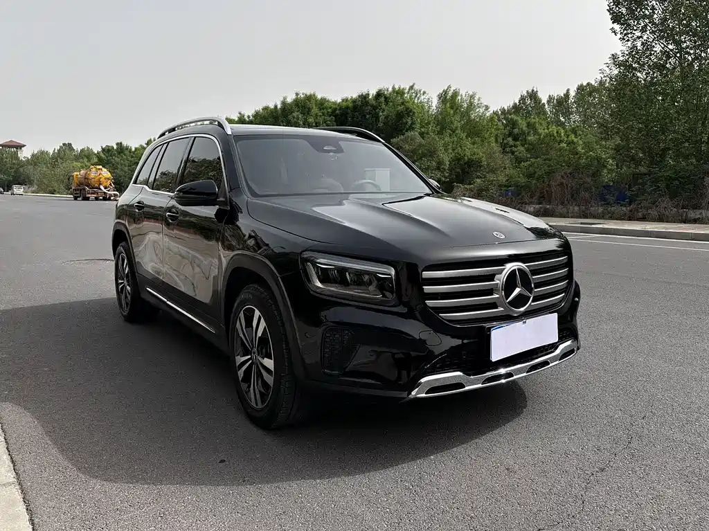 MERCEDES BENZ GLB 2024
