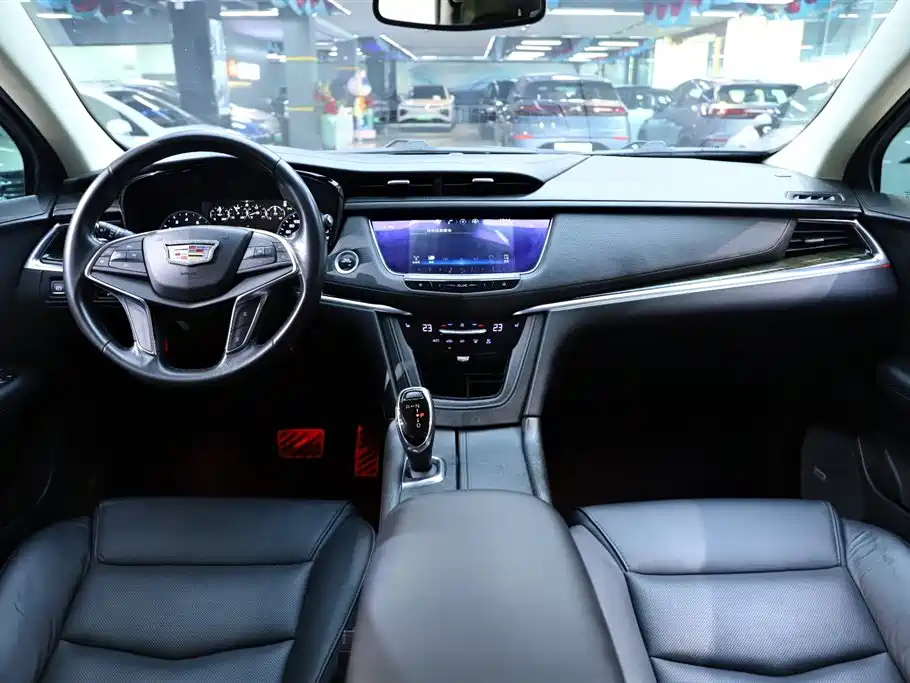 CADILLAC XT5 2019