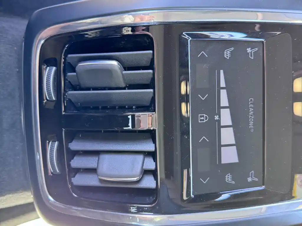 VOLVO S90 2024