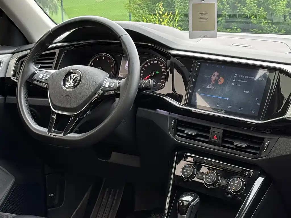 VOLKSWAGEN TAYRON 2019