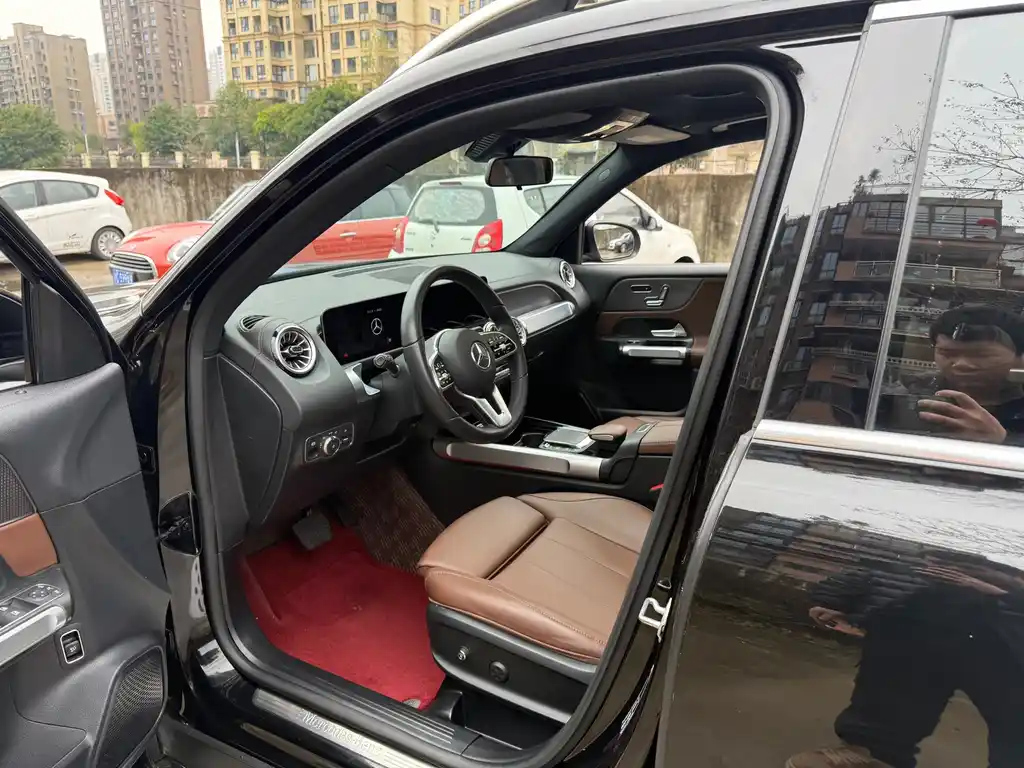 MERCEDES BENZ GLB 2021