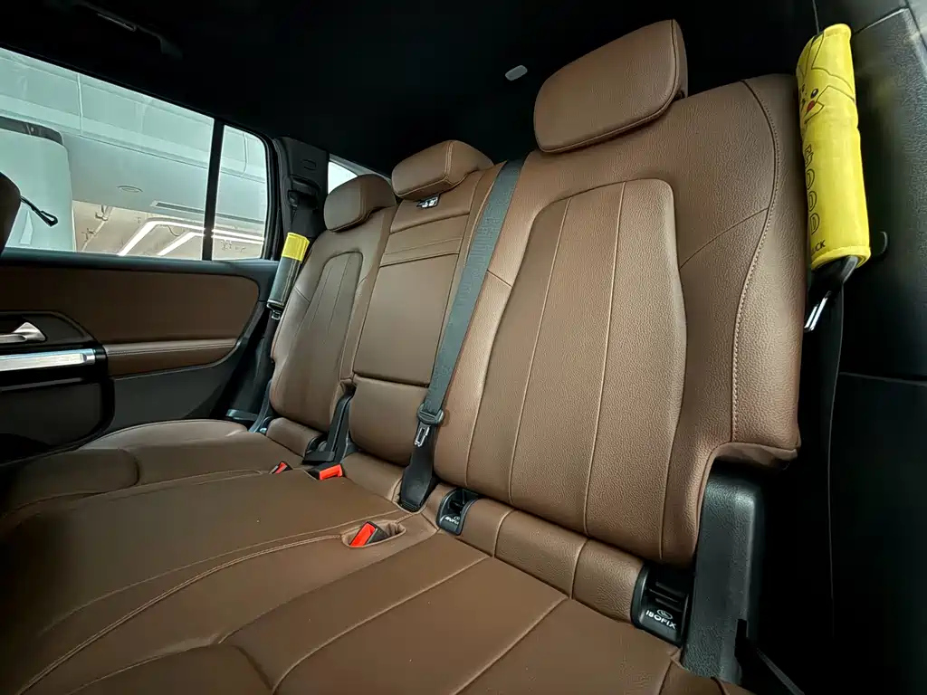 MERCEDES BENZ GLB 2023