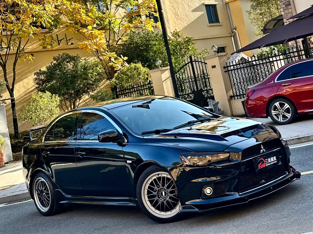 MITSUBISHI LANCER EX 2014