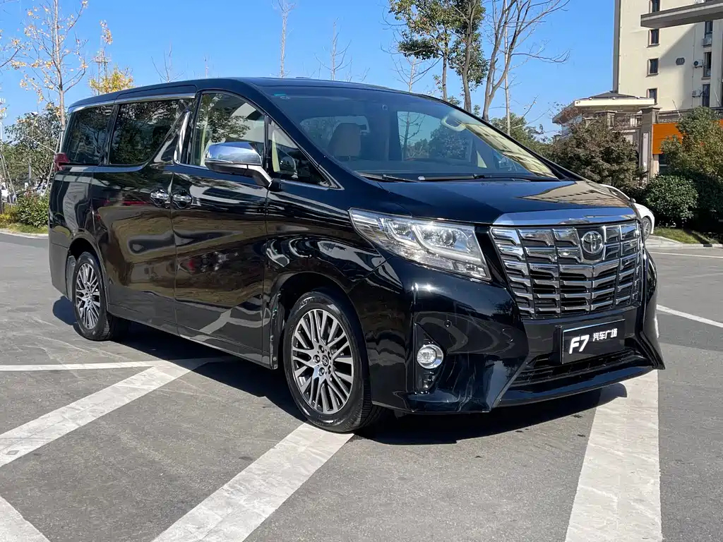 TOYOTA ALPHARD 2018