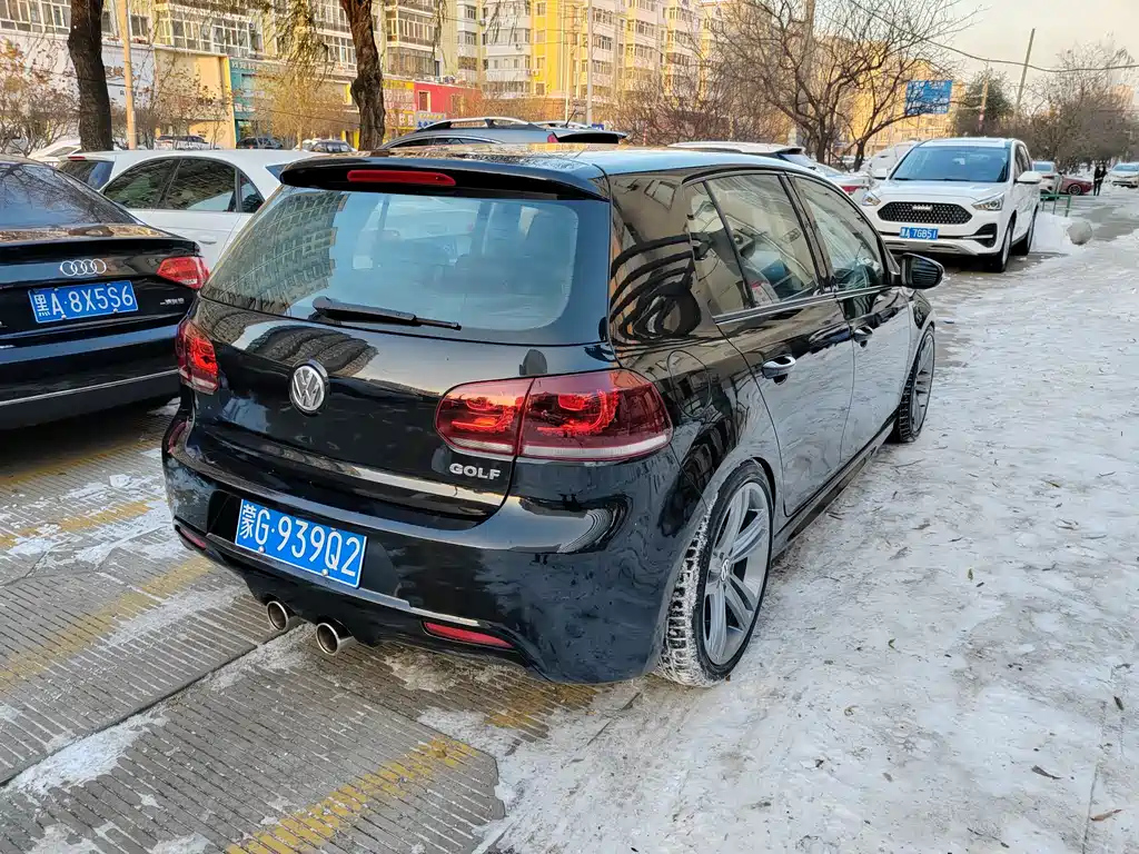 VOLKSWAGEN GOLF 2011