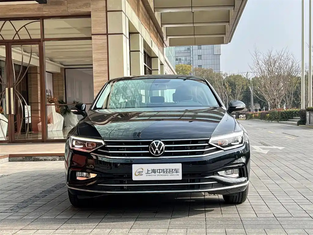 VOLKSWAGEN MAGOTAN 2024