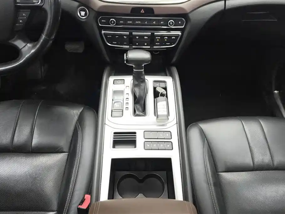 TRUMPCHI GS8 2017