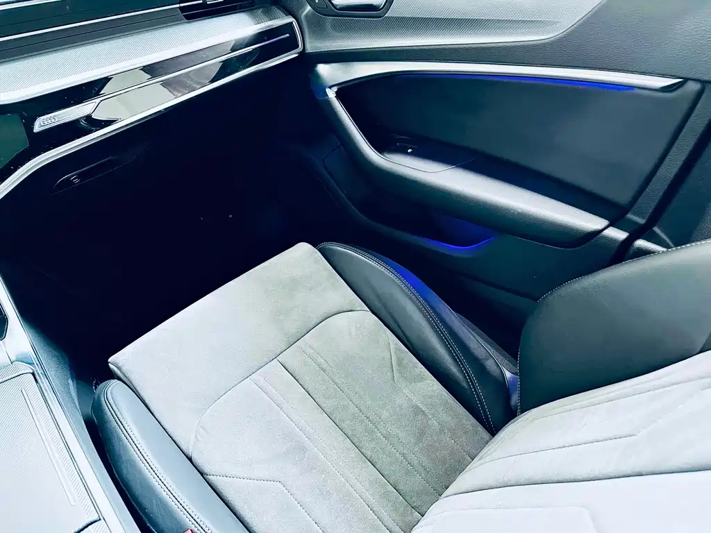 AUDI A6L 2023