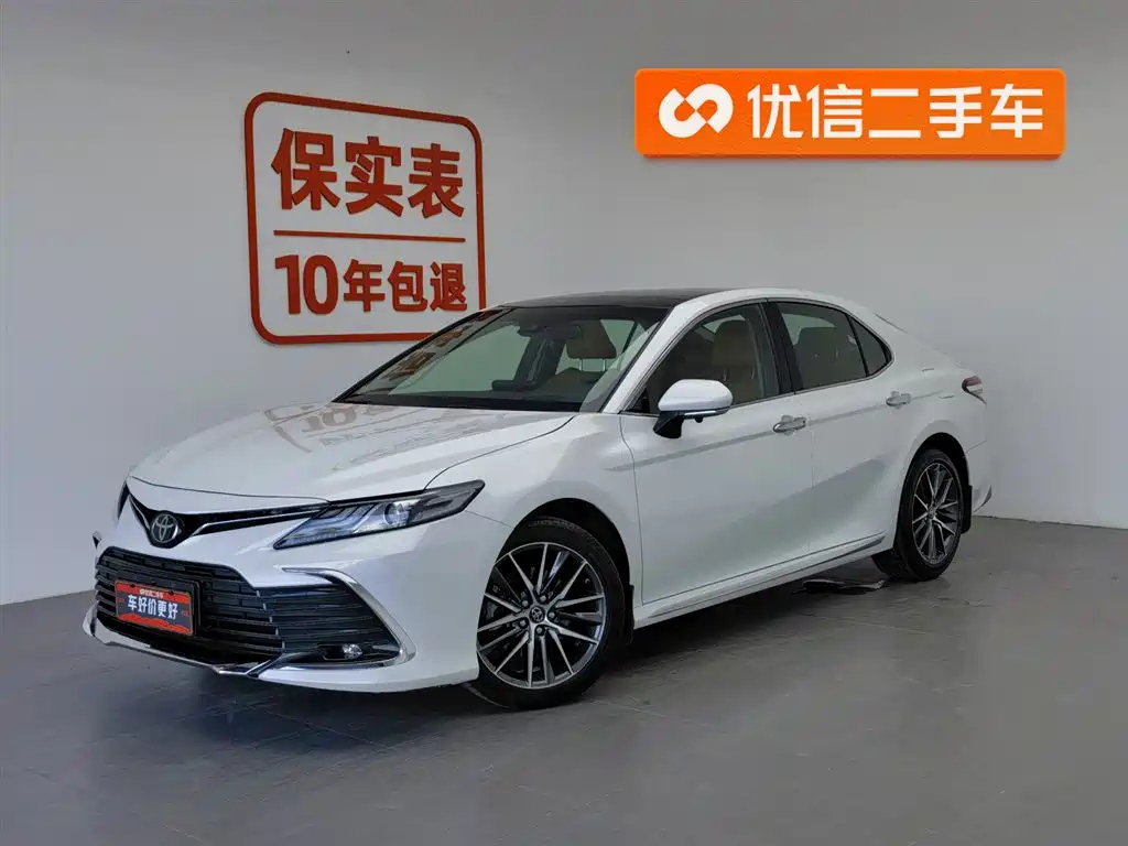 TOYOTA CAMRY 2023