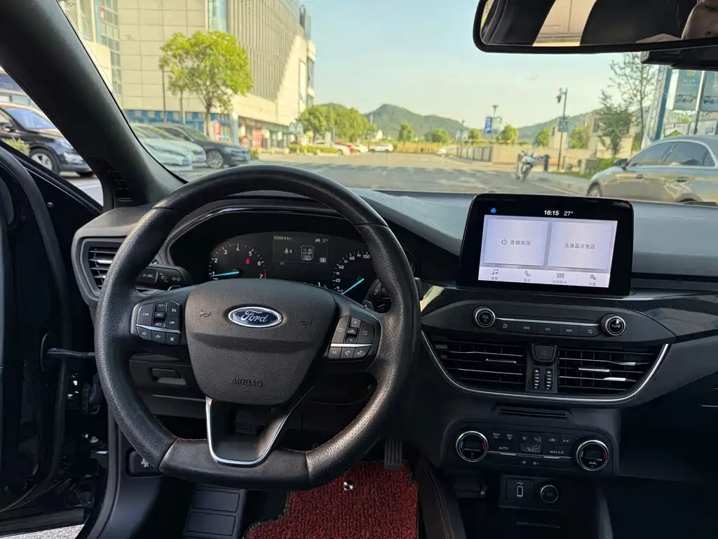 FORD FOCUS 2020