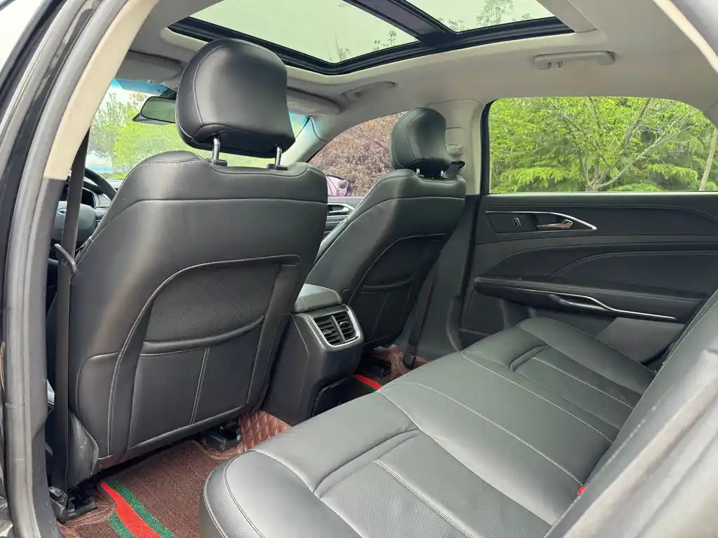 FORD TAURUS 2015