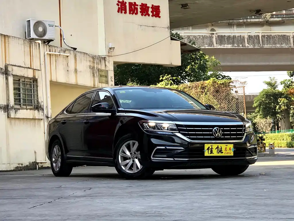 VOLKSWAGEN PASSAT 2021