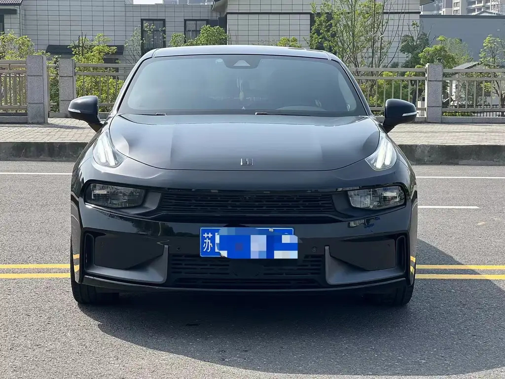 LYNK&CO 03 2021