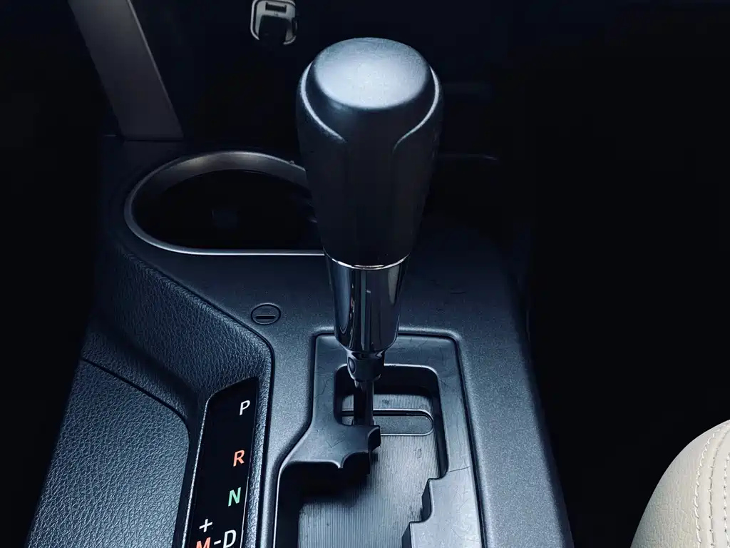 TOYOTA RAV4 RONGFANG 2016