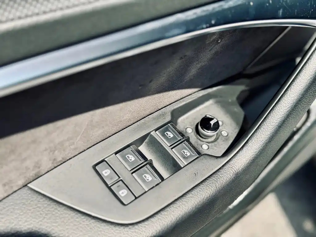 AUDI A6L 2020