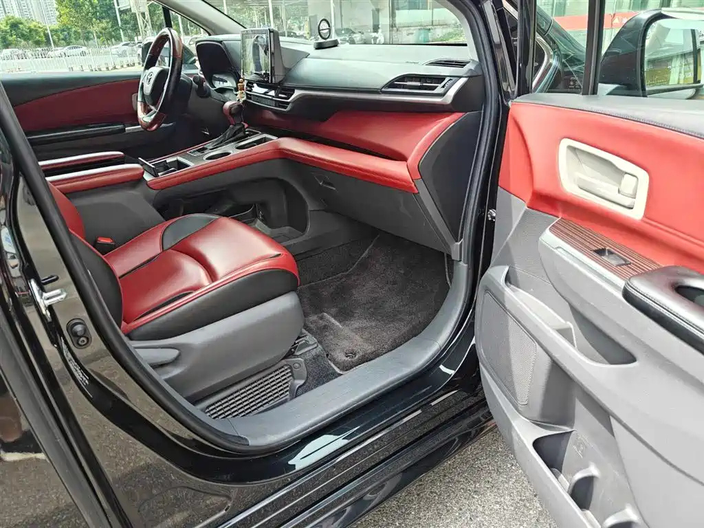 TOYOTA SIENNA SIENNA 2023