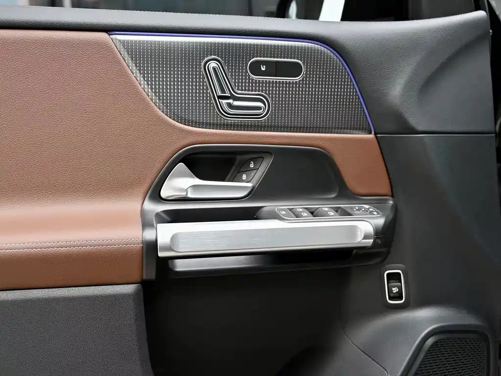 MERCEDES BENZ GLB 2022