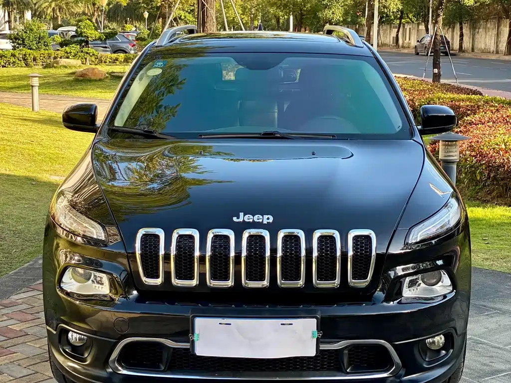JEEP CHEROKEE 2018