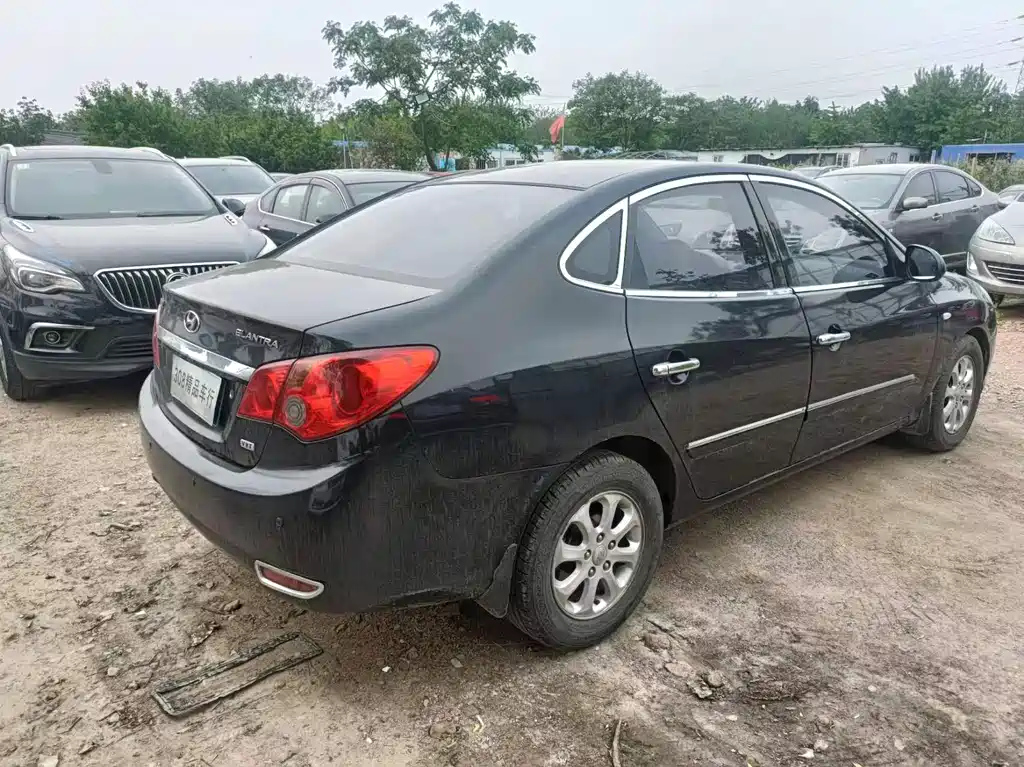 HYUNDAI CELESTA 2009