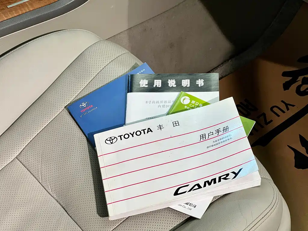 TOYOTA CAMRY 2011
