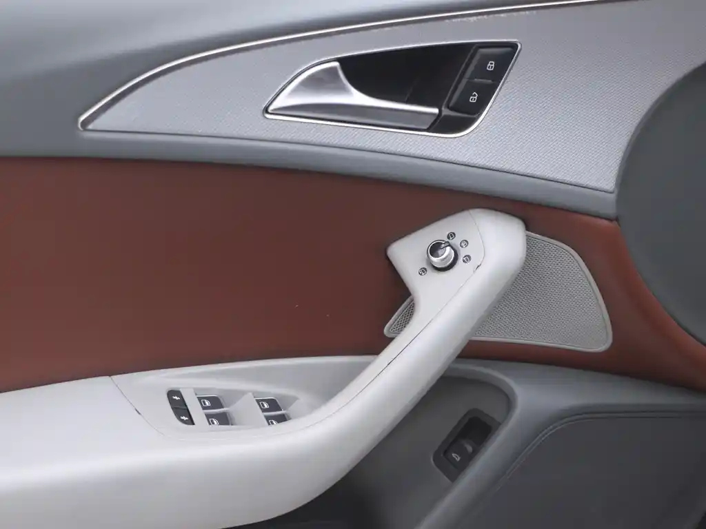 AUDI A6L 2014