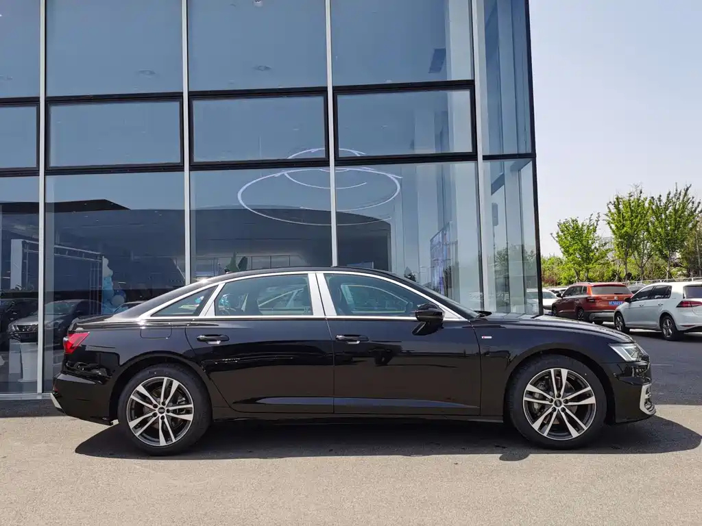AUDI A6L 2023