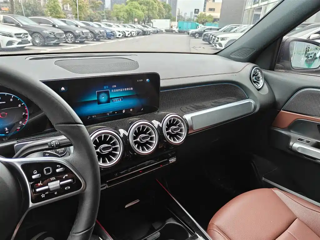 MERCEDES BENZ GLB 2022