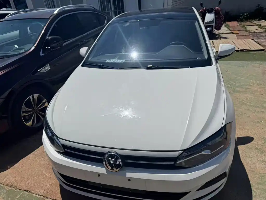 VOLKSWAGEN POLO 2021