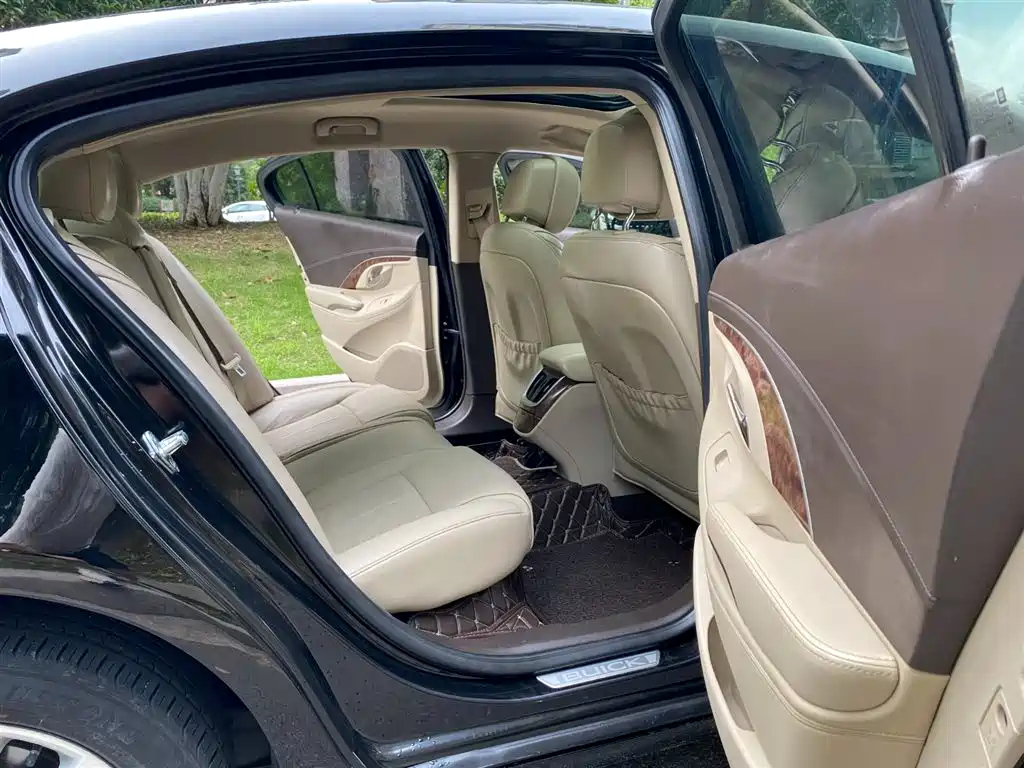 BUICK LACROSSE 2013
