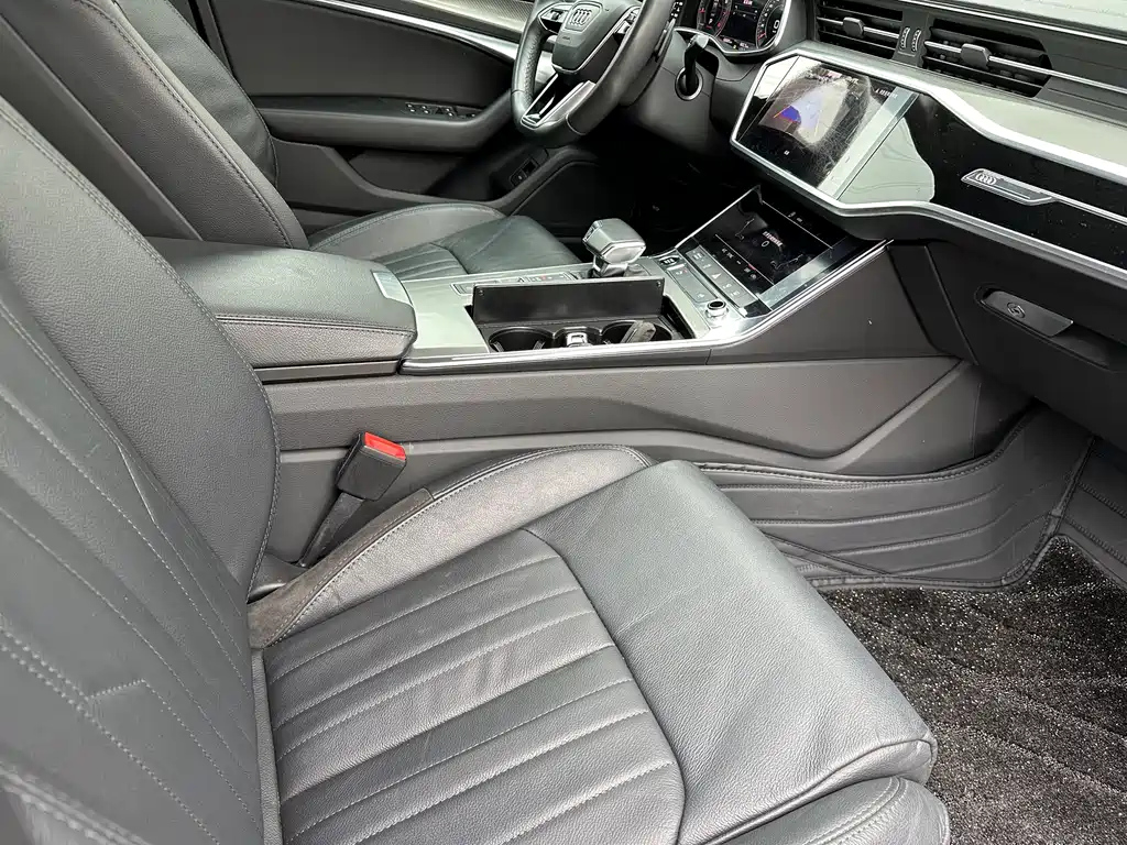 AUDI A6L 2021