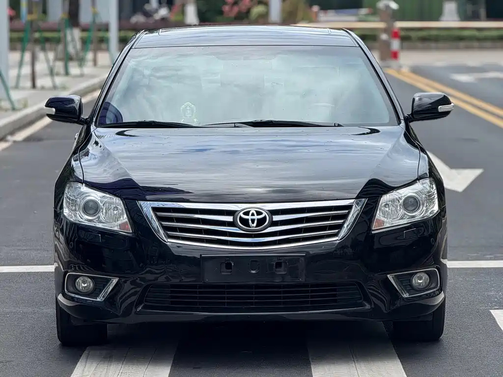 TOYOTA CAMRY 2011