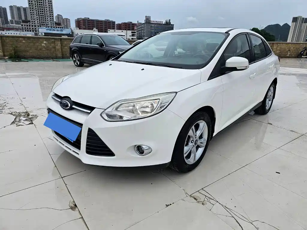 FORD FOCUS 2012